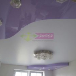 Сатиновый натяжной потолок в комнату